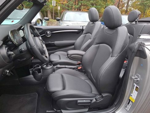 Used 2024 MINI Cooper S image 11