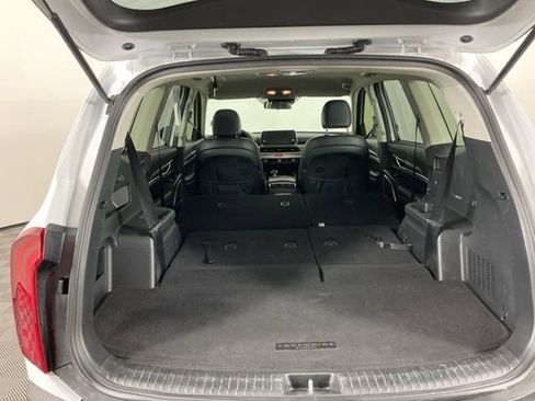 Used 2020 Kia Telluride LX FWD image 30