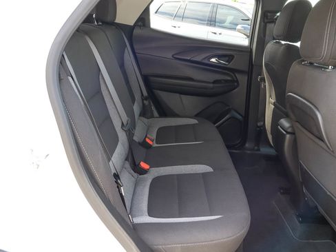 Used 2025 Chevrolet TrailBlazer LT FWD image 19