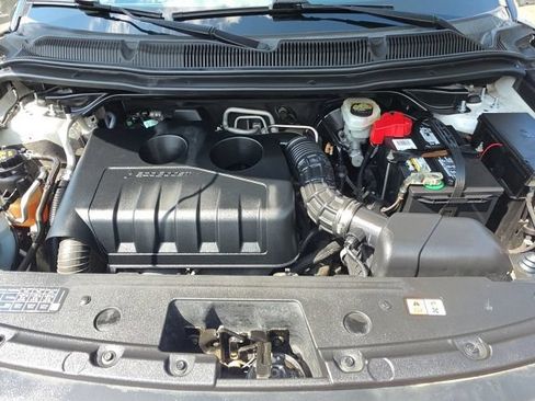 Used 2016 Ford Explorer Limited w/ Equipment Group 303A AWD/4WD image 18