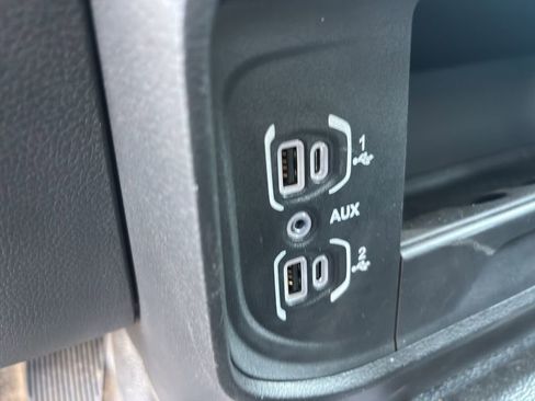 Used 2025 RAM 2500 Tradesman w/ Chrome Appearance Group image 15