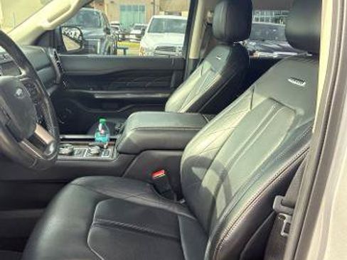 Certified 2019 Ford Expedition Platinum AWD/4WD image 6
