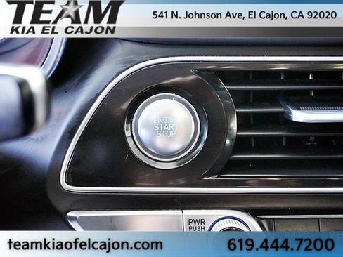 Used 2021 Genesis G70 3.3T RWD image 32
