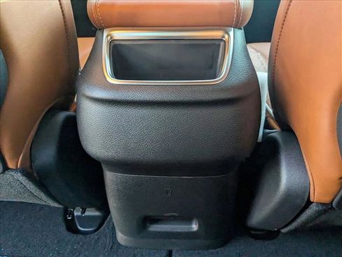 New 2026 Chrysler Pacifica Pinnacle image 18