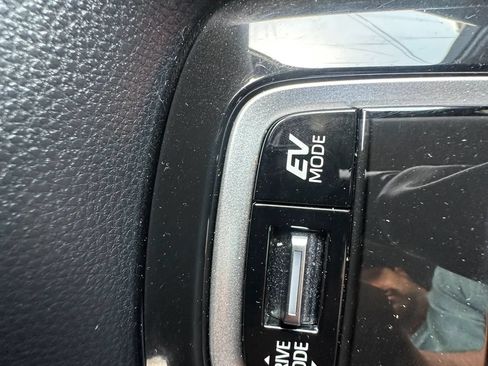 Used 2025 Toyota Corolla SE FWD image 27