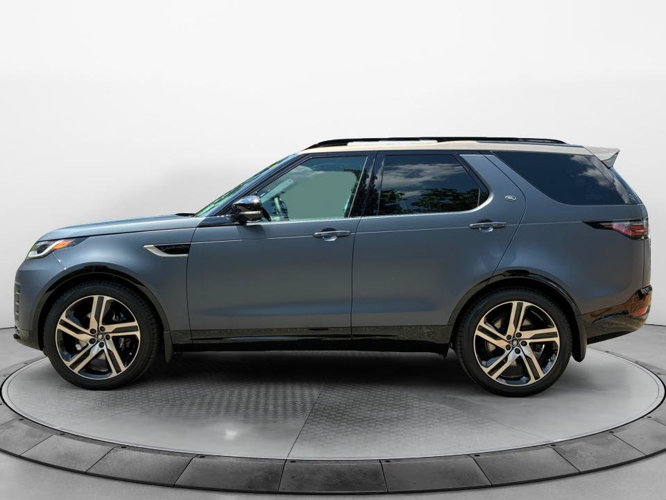 New 2026 Land Rover Discovery Limited Edition AWD/4WD image 4