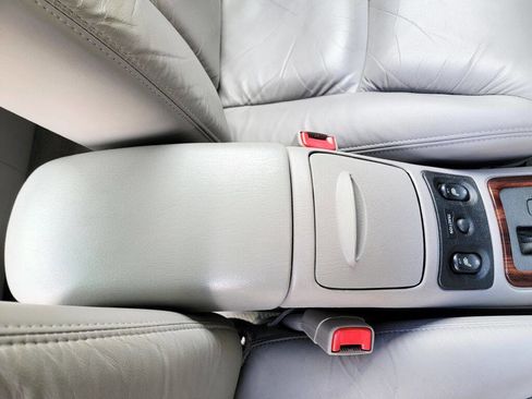 Used 2000 Buick Regal GS w/ Luxury Pkg FWD image 31