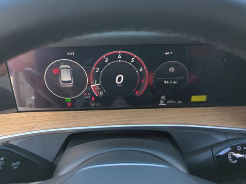 New 2026 Volkswagen Tiguan SEL R-Line image 11