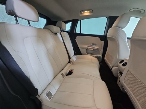 Used 2022 Mercedes-Benz GLA 250 4MATIC image 20