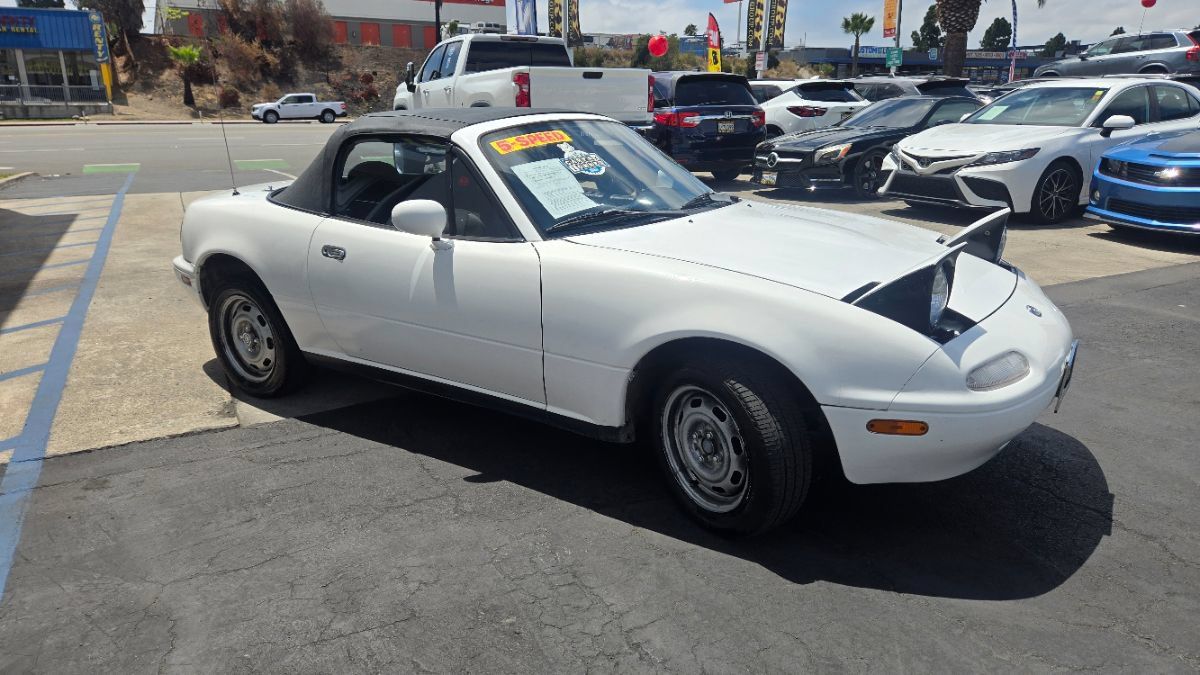 Used 1993 MAZDA MX-5 Miata RWD image 4