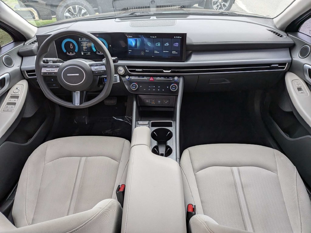 Used 2025 Hyundai Sonata SEL FWD image 13