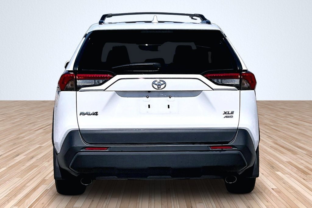 Used 2023 Toyota RAV4 XLE w/ Convenience Package AWD/4WD image 4