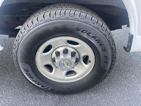 Used 2020 Chevrolet Express 2500 w/ Driver Convenience Package image 43