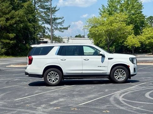 Used 2021 GMC Yukon Denali AWD/4WD image 9