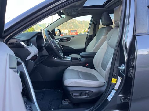 Used 2022 Toyota RAV4 Limited w/ Limited Grade Weather Package AWD/4WD image 12