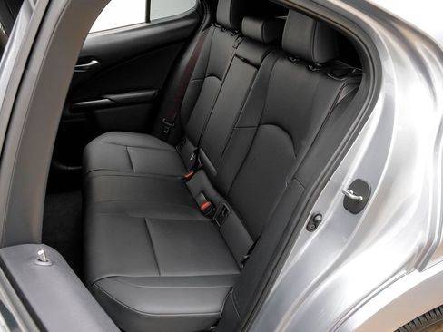 Used 2025 Lexus UX 300h FWD image 36