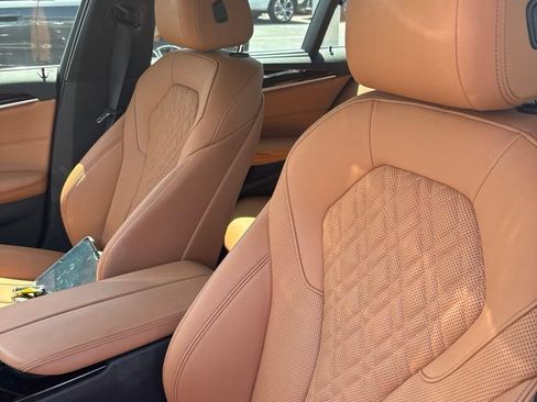 Used 2023 BMW 530i w/ Executive Package RWD image 3