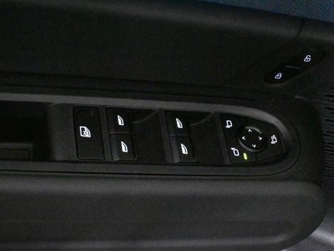 Used 2025 MINI Cooper Countryman SE w/ Comfort Package Max image 32