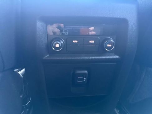 Certified 2023 Chevrolet Traverse LT image 27