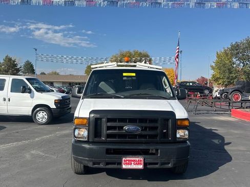 Used 2008 Ford E-250 and Econoline 250 image 2