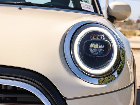 Used 2023 MINI Cooper 2-Door Hardtop FWD image 10