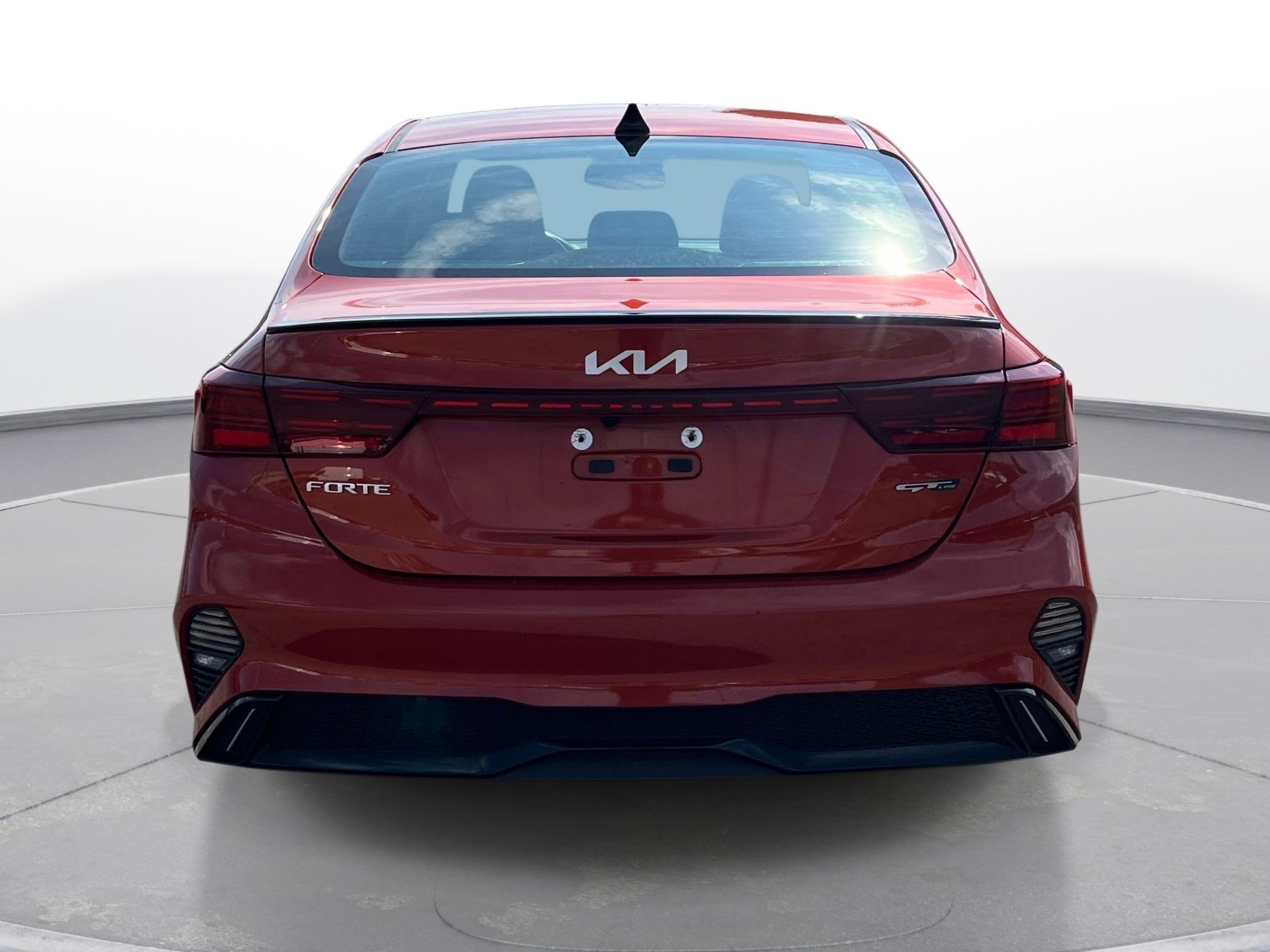Used 2022 Kia Forte GT-Line w/ GT-Line Technology Package FWD image 5