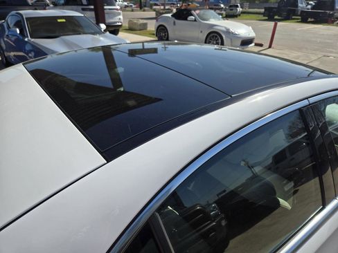 Used 2022 Mercedes-Benz C 300 C 300 Sedan image 4