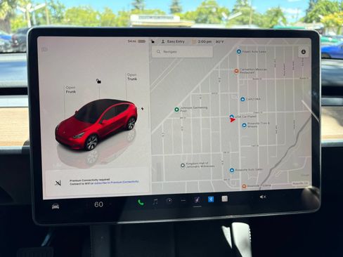 Used 2023 Tesla Model Y AWD image 15