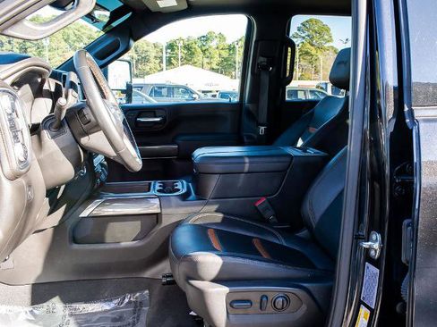 Used 2023 GMC Sierra 2500 AT4 w/ AT4 Preferred Package image 18