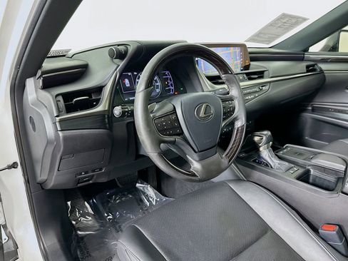 Used 2020 Lexus ES 300h w/ Premium Package image 9