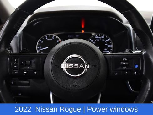 Used 2022 Nissan Rogue SV w/ SV Premium Package image 10
