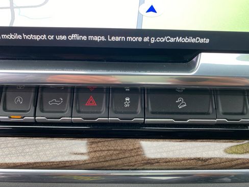 Used 2023 Chevrolet Silverado 1500 LT Trail Boss w/ LPO, Dark Essentials Package image 15