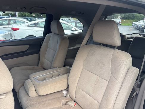 Used 2016 Honda Odyssey SE image 13