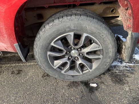 Used 2019 Chevrolet Silverado 1500 LT w/ All-Star Edition image 8