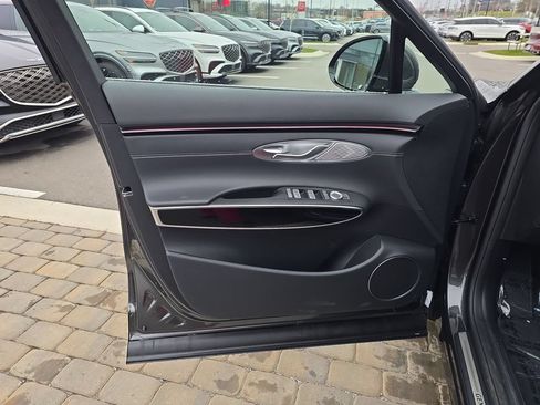 Used 2026 Genesis GV70 2.5T AWD/4WD image 13