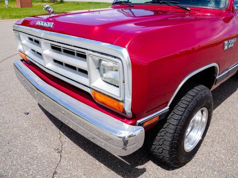 Used 1988 Dodge D/W Truck 100 AWD/4WD image 20