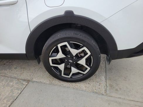 Used 2023 Hyundai Santa Cruz Limited image 8