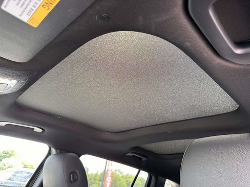 Used 2023 Mercedes-Benz GLB 250 4MATIC image 13