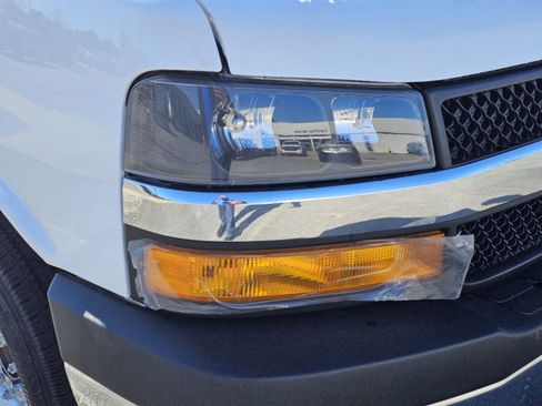 New 2024 Chevrolet Express 3500 w/ Power Convenience Package image 9