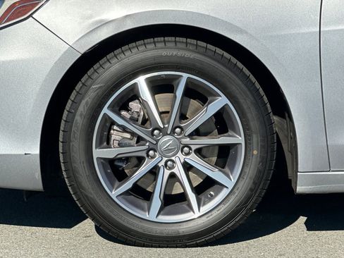 Used 2019 Acura TLX image 25