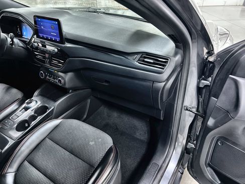 Used 2023 Ford Escape ST-Line AWD/4WD image 29