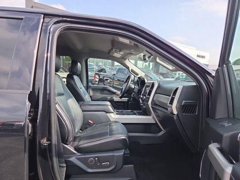 Used 2019 Ford F250 Lariat w/ Chrome Package AWD/4WD image 14
