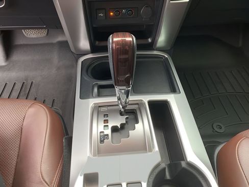 Used 2021 Toyota 4Runner Limited image 27