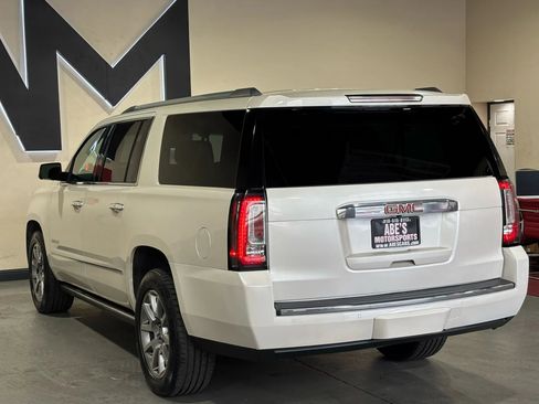 Used 2015 GMC Yukon XL Denali w/ Premium Package image 5
