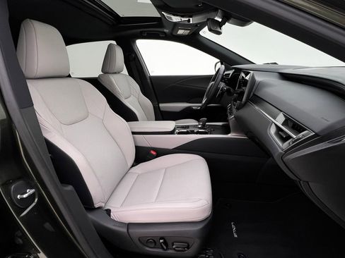 Certified 2025 Lexus RX 350 Premium w/ Kick Sensor & Tow Package image 19