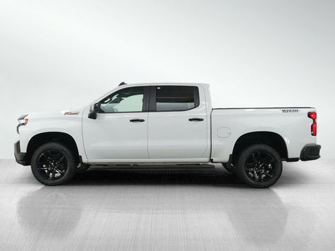 Used 2021 Chevrolet Silverado 1500 LT Trail Boss w/ Convenience Package II AWD/4WD image 2