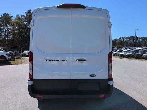 New 2026 Ford Transit 250 148 Medium Roof w/ Load Area Protection Package image 5