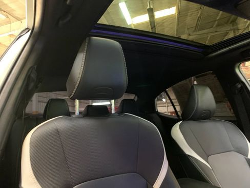 Used 2025 Toyota Camry SE w/ Convenience Package FWD image 18