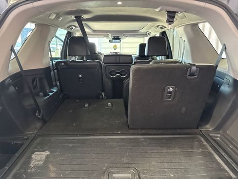 Used 2023 Honda Pilot Elite image 12