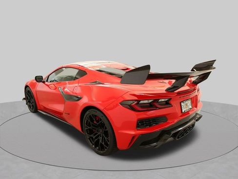 Used 2025 Chevrolet Corvette ZR1 w/ ZR1 Carbon Fiber Aero Package RWD image 59
